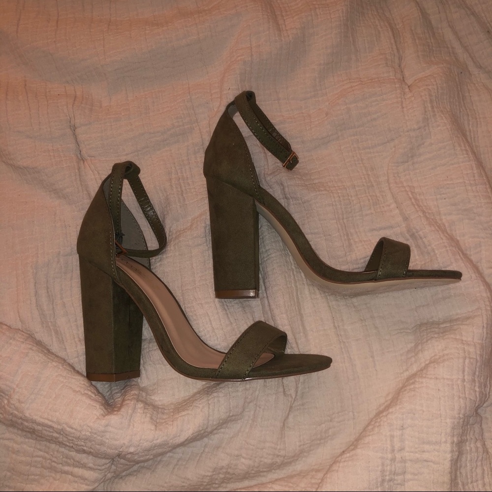 Shoe Dazzle Suede Block Heels